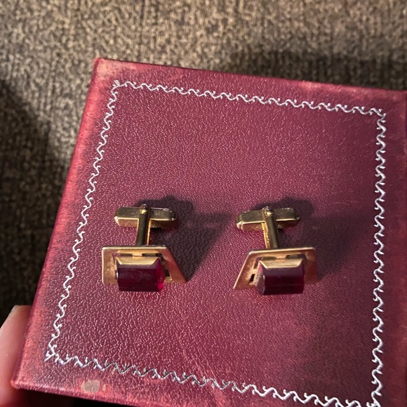 Ruby and gold cufflinks - Picture 2 of 2